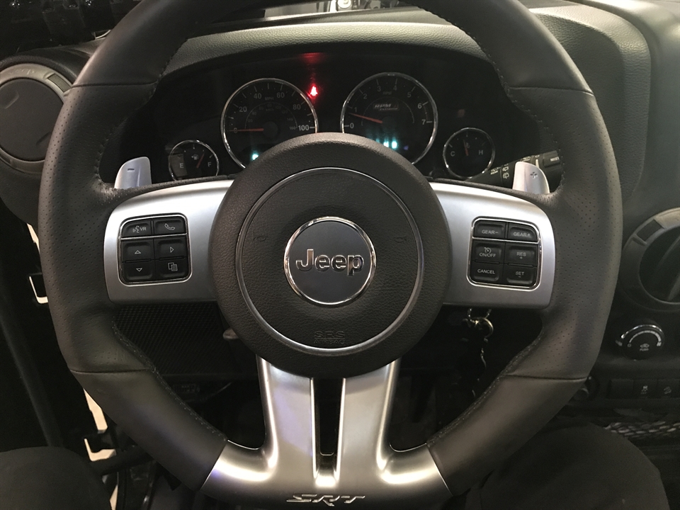 SRT Steering Wheel in a JK | JKOwners Forum